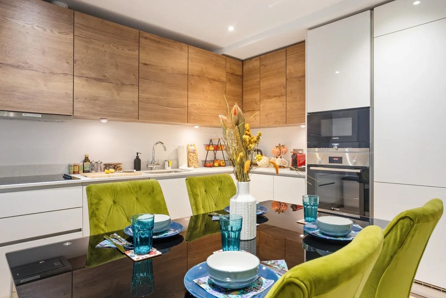 Flat Hendon Way in Greater London