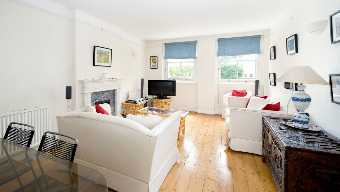 Flat Cornwall Gardens in Greater London
