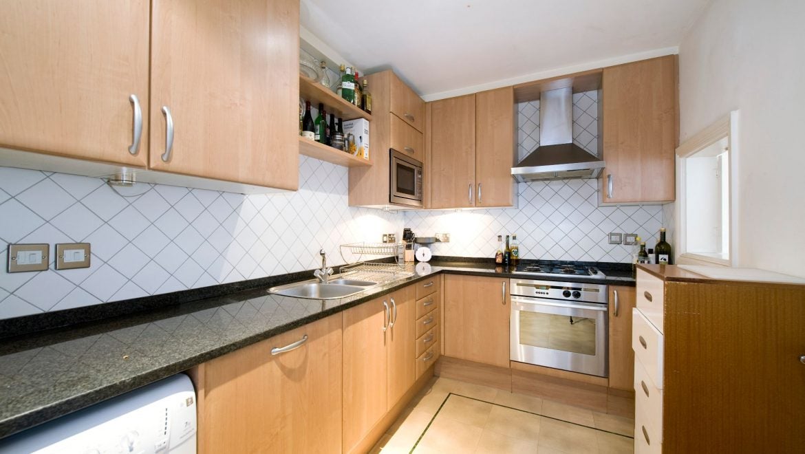 Flat Cornwall Gardens in Greater London