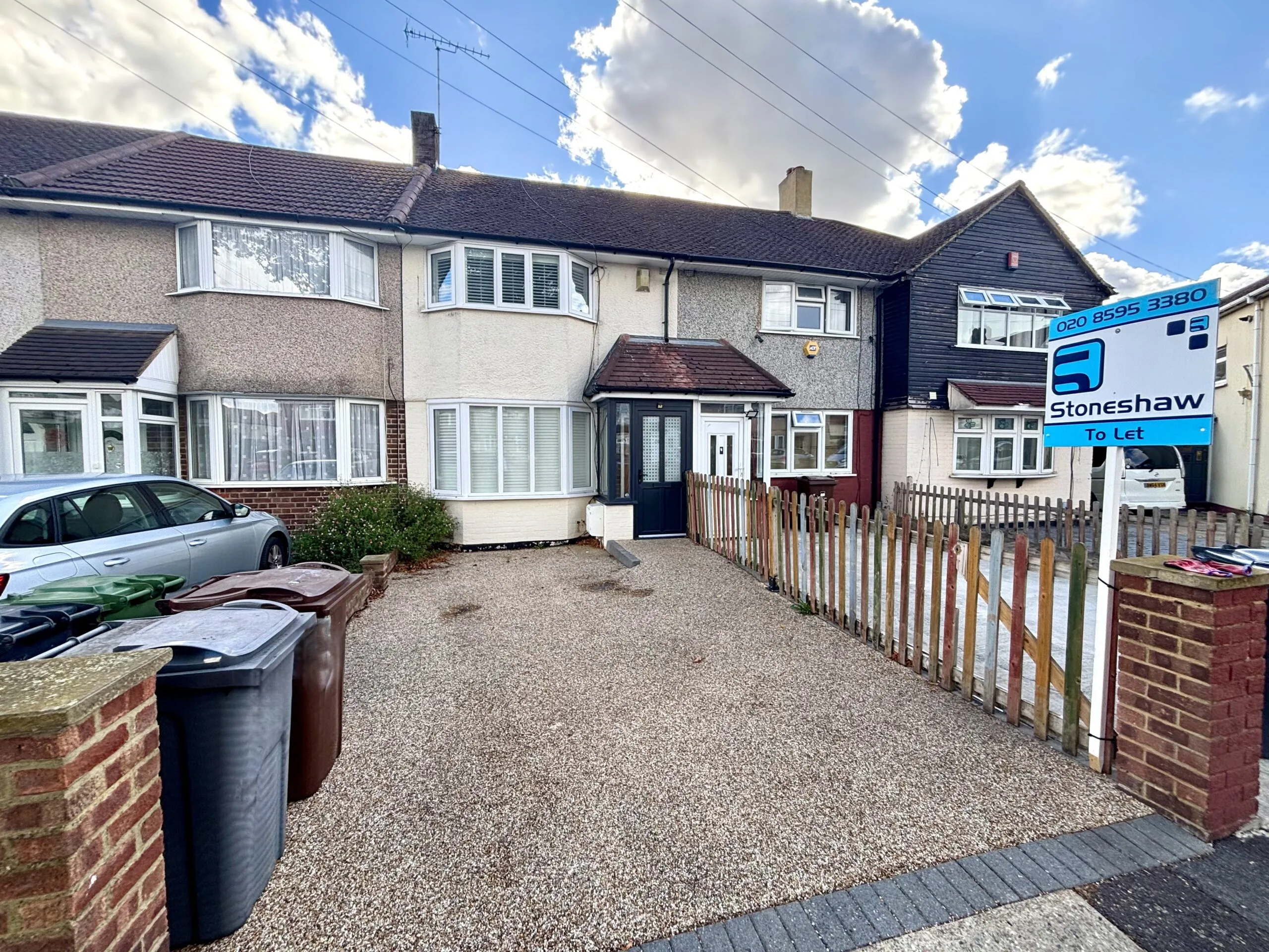 House Edgehill Gardens in Greater London