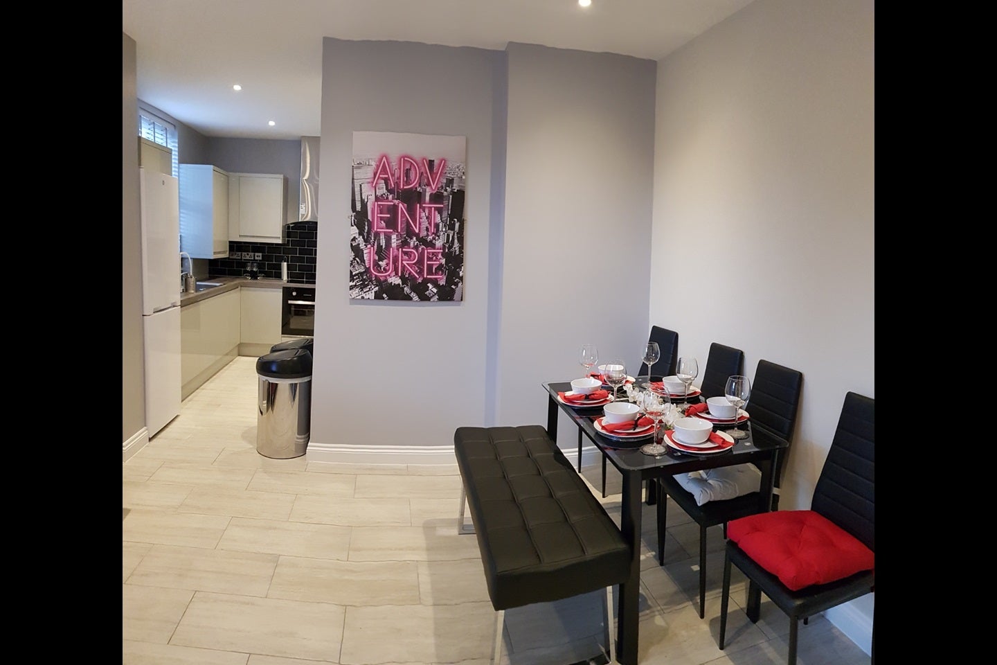 Room Romborough Way in Greater London