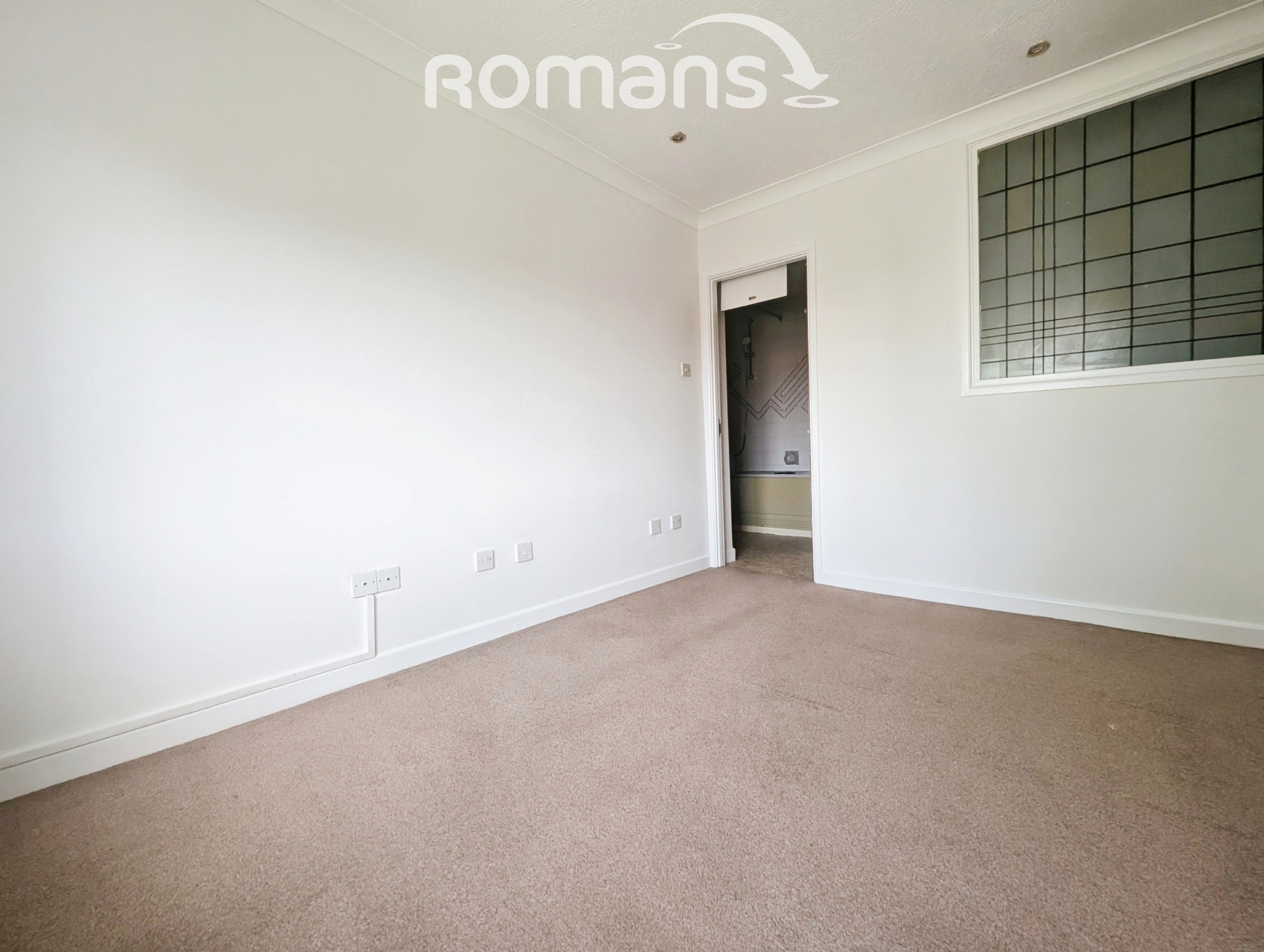 Flat Queen Alexandra Road in High Wycombe