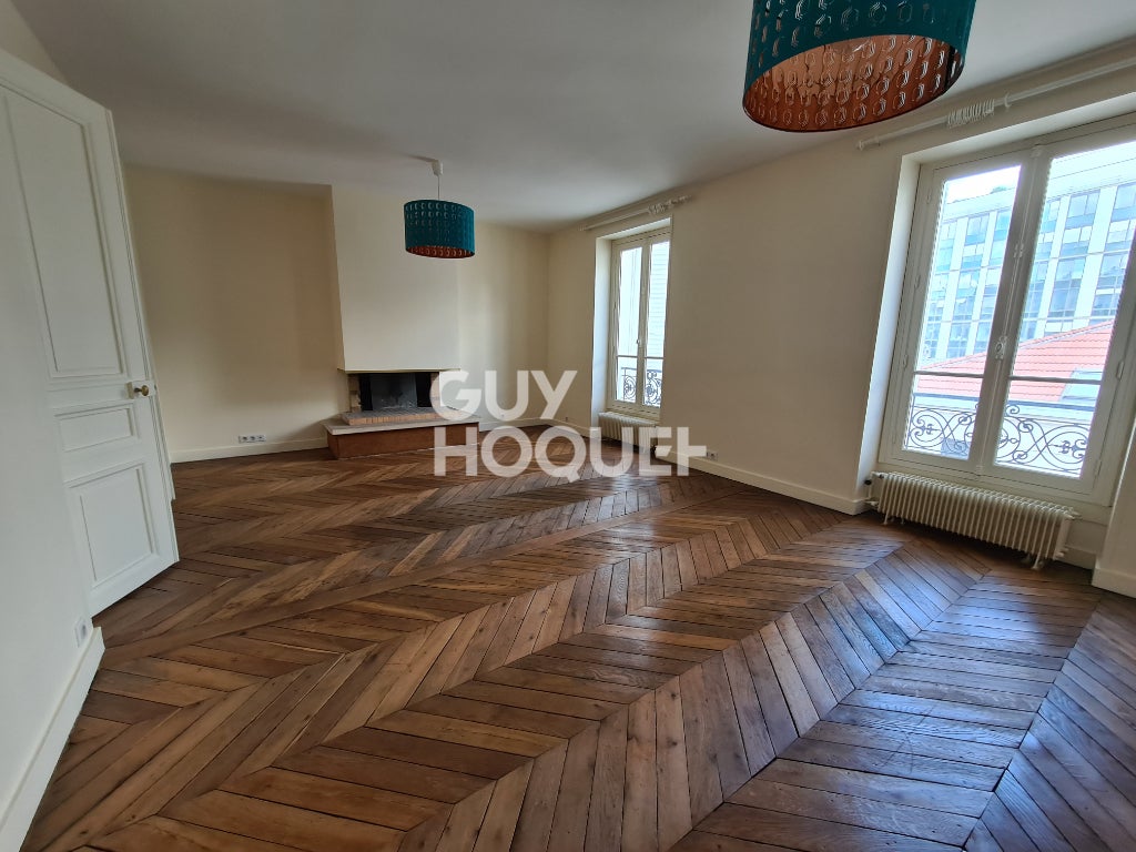 Flat Avenue Achille Peretti in Neuilly-sur-Seine