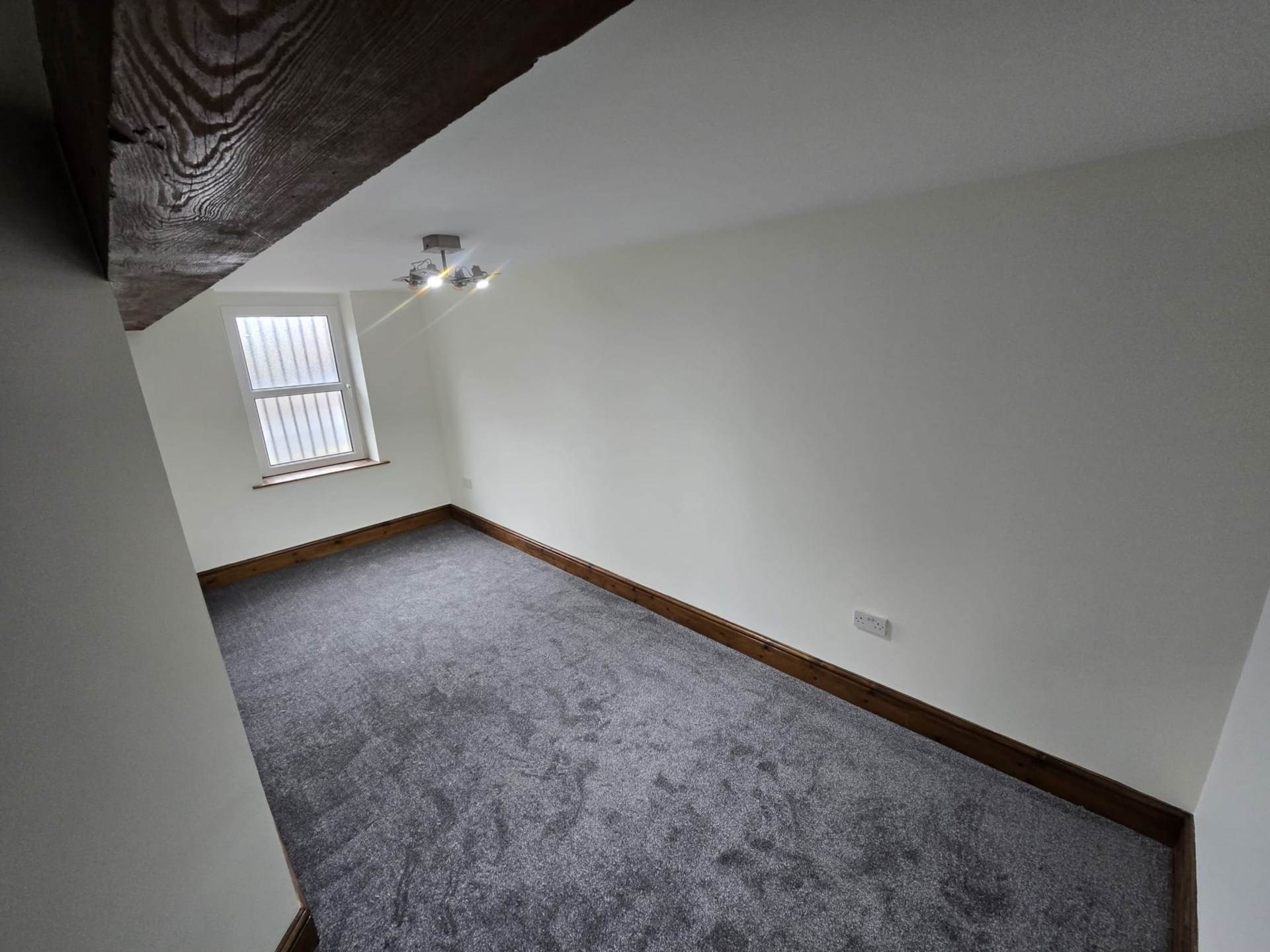 Flat Oxford Road in Kirklees
