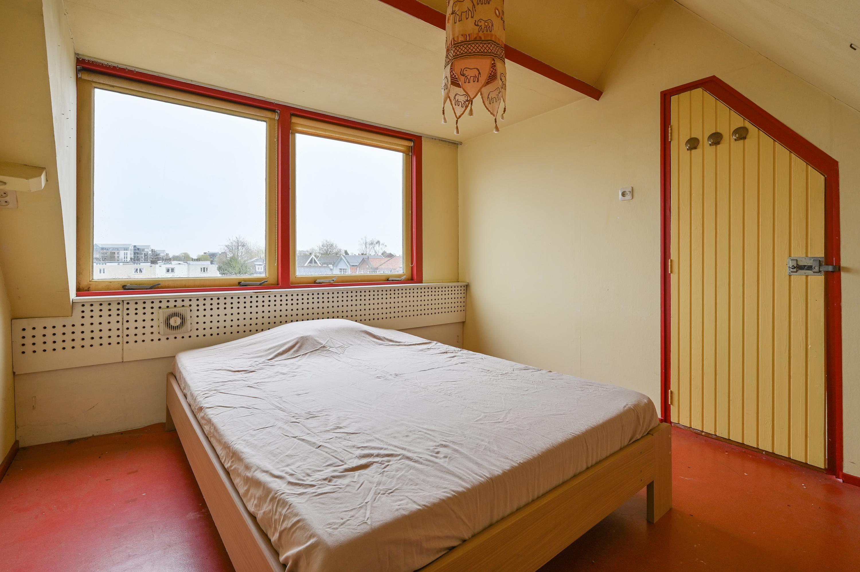 Twee-onder-één-kap te koop: Kerklaan 7, Amstelhoek