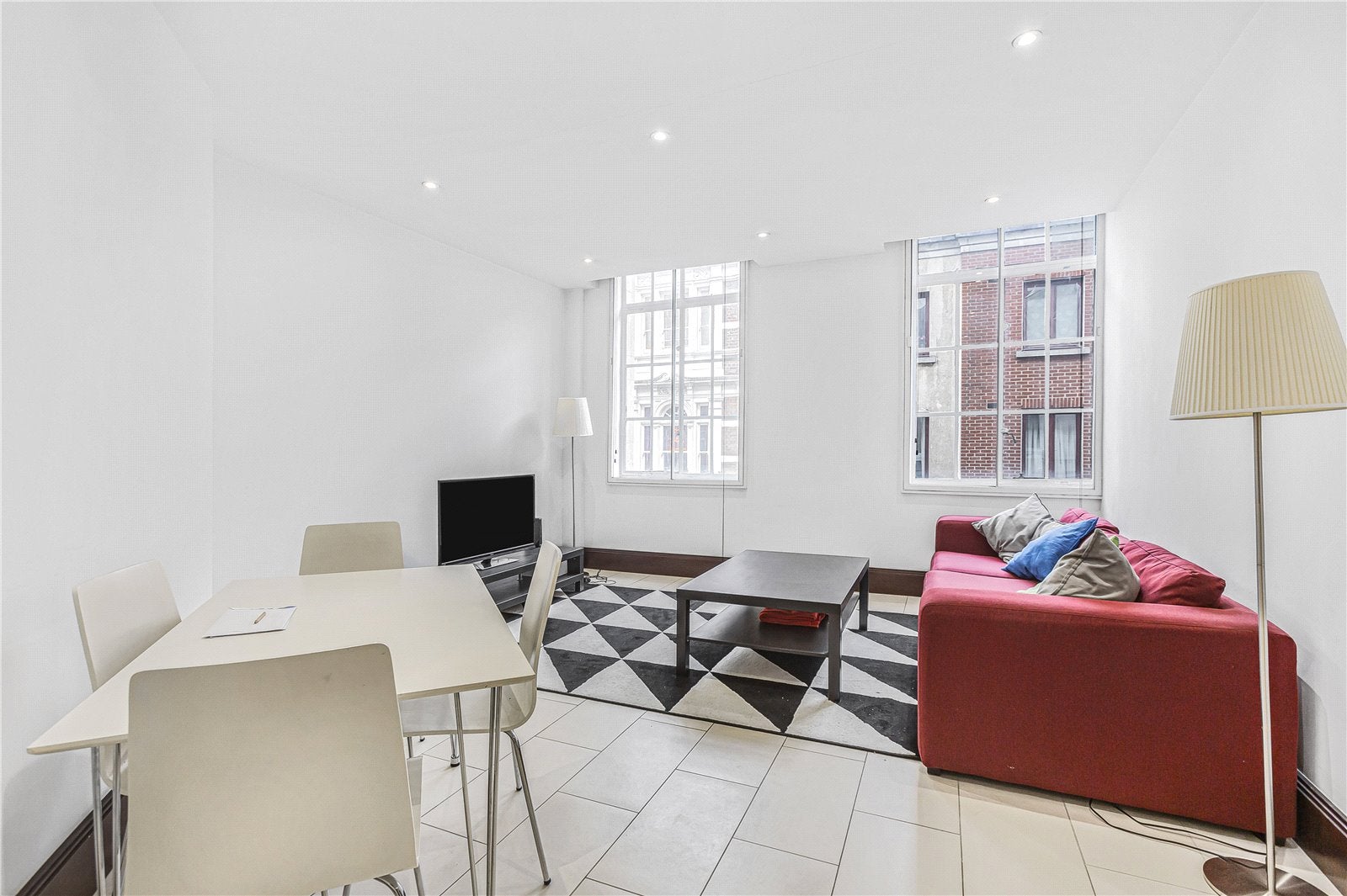 Flat Carthusian Street in City of London