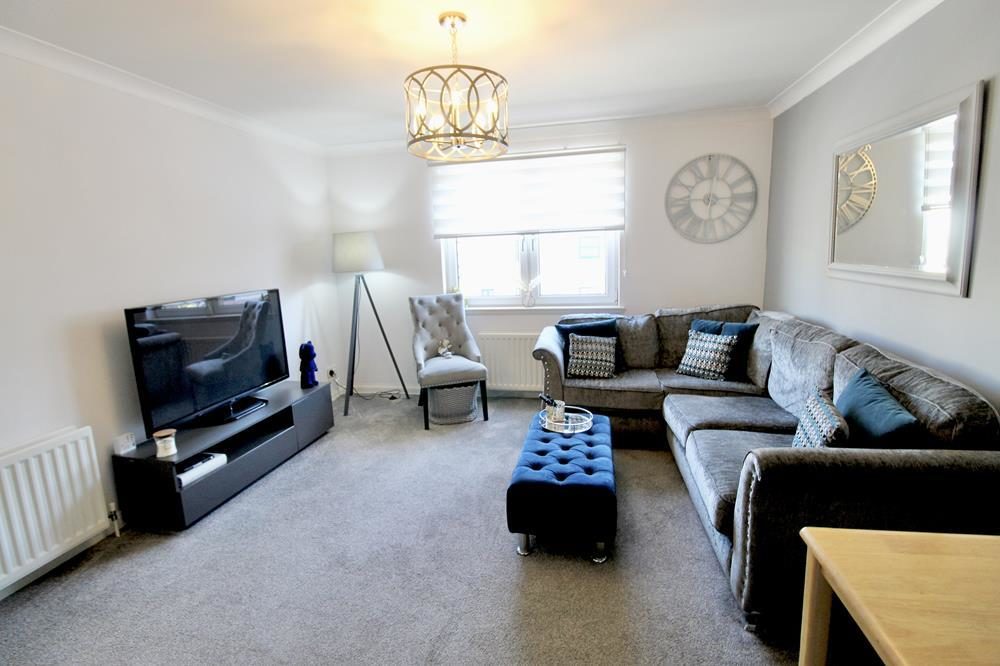 Flat Grandholm Crescent in Aberdeen