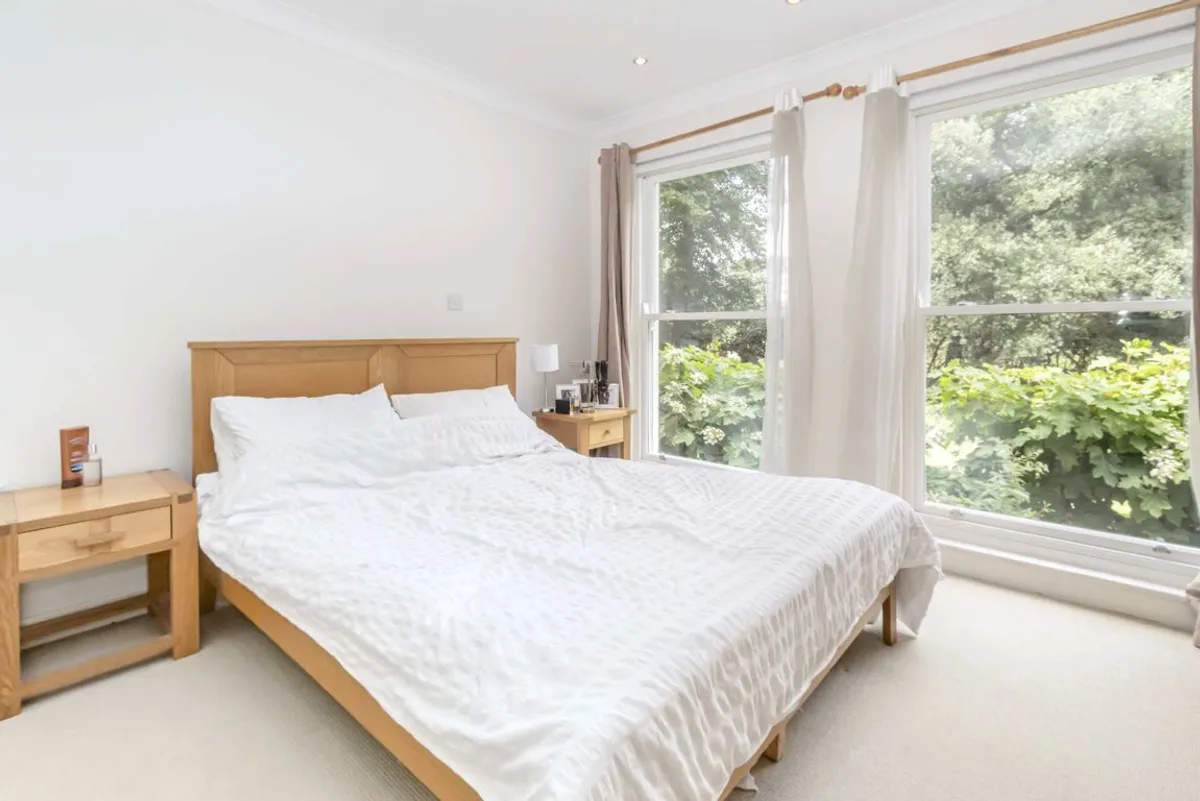 Flat Langdon Park in Greater London