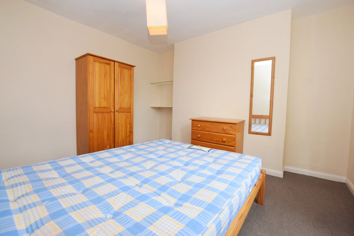 Flat Albany Road in Greater London