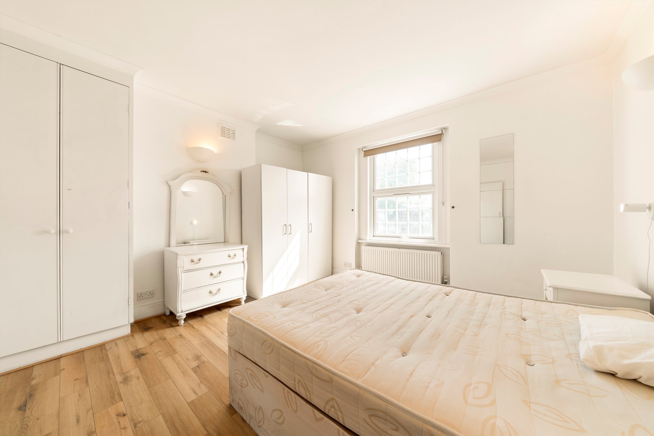 Flat Finchley Road in City of Westminster