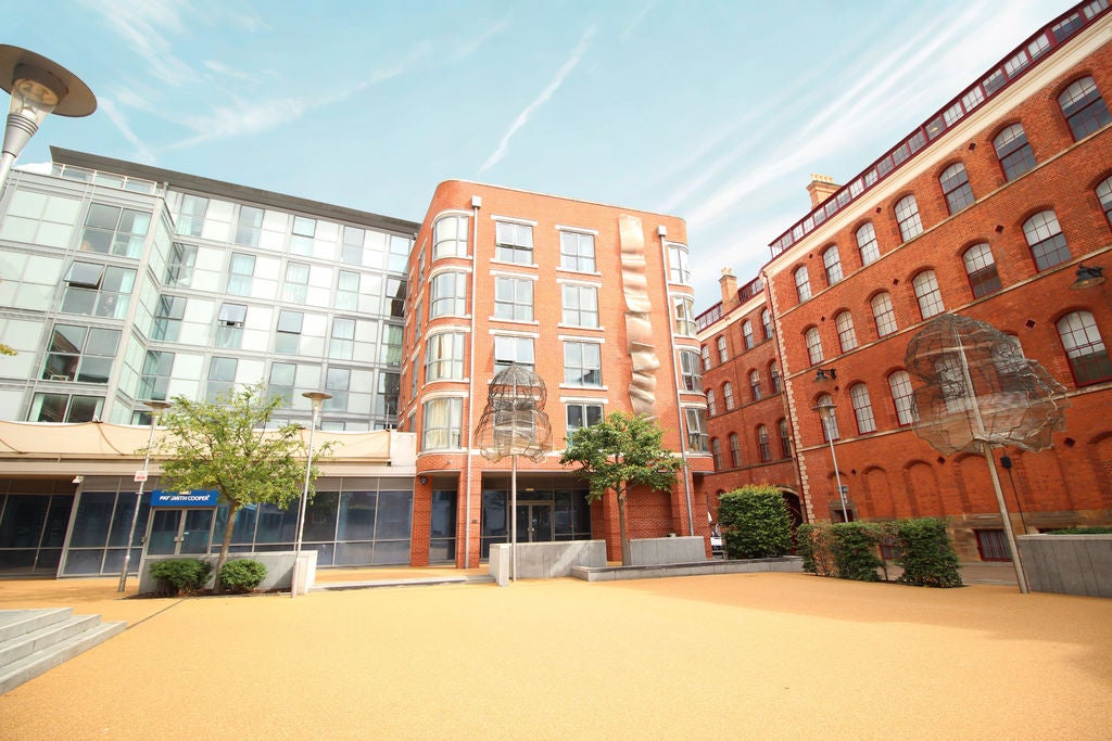 Flat Hucknall Road in Nottingham