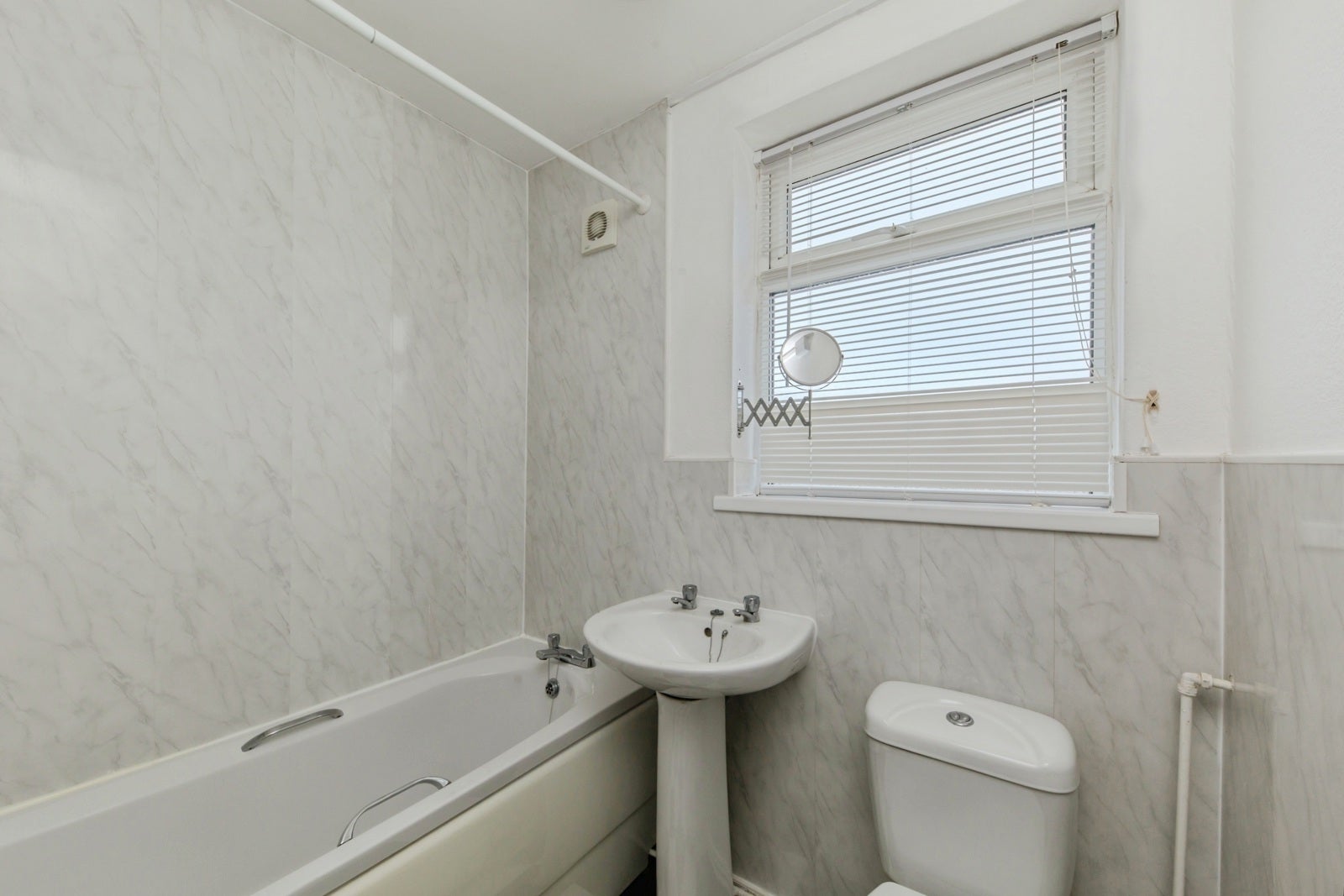 Flat Thirlmere in Macclesfield