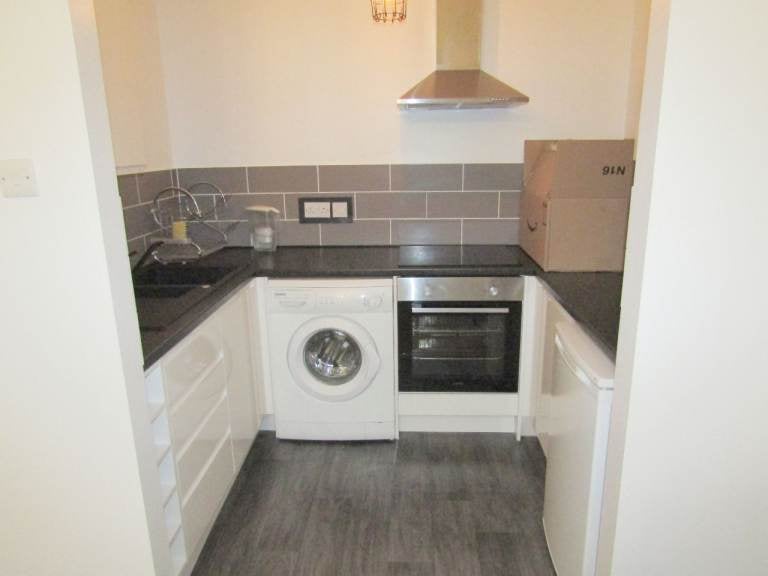 Flat Trinity Close in Greater London