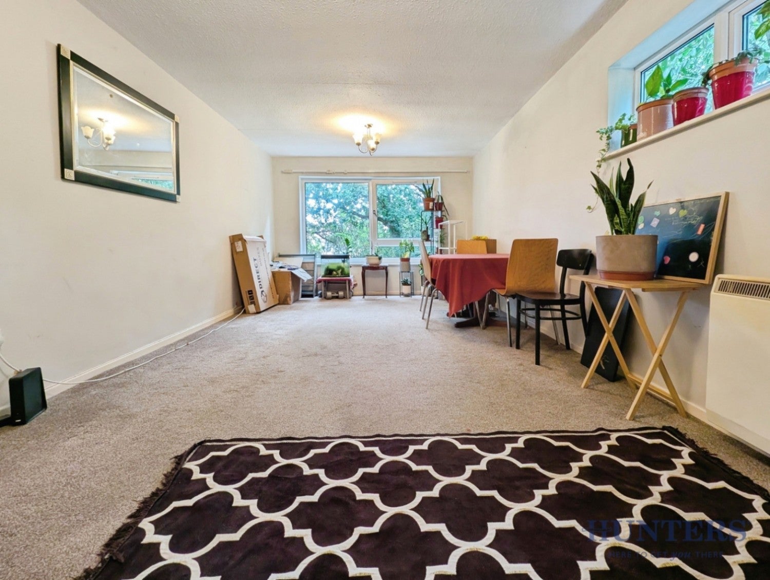 Flat Bishopton Close in Shirley