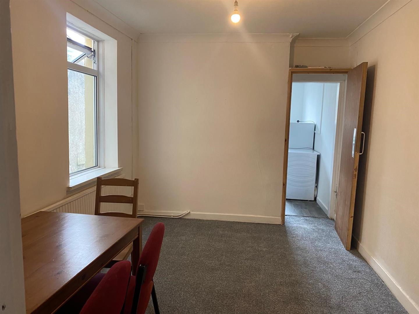 Flat New Park Terrace in Pontypridd