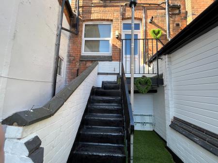 Flat Burton Street in Melton