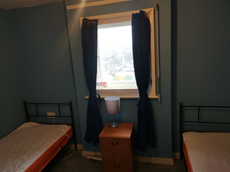 Room Blackburn Road in Greater London