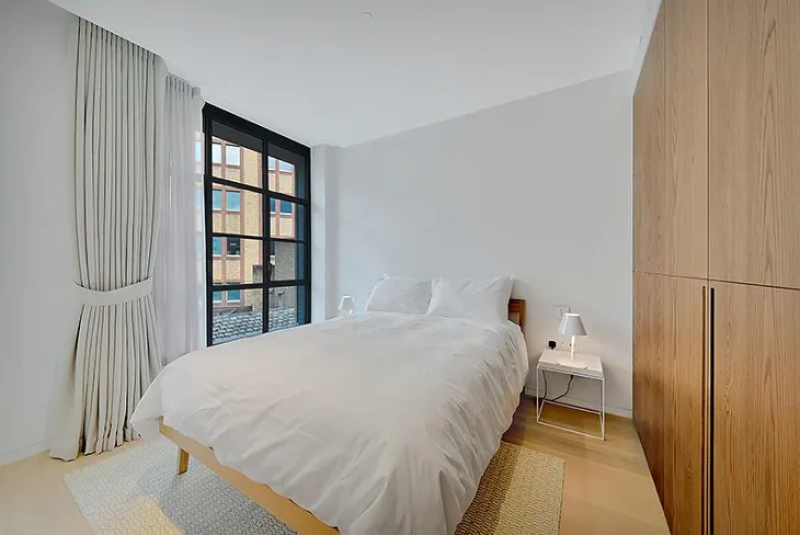 Flat Bartholomew Close in City of London