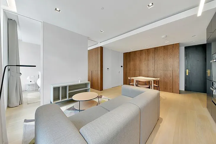 Flat Bartholomew Close in City of London