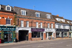 Flat Arbon Court in East Hertfordshire