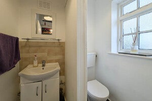 Flat Arbon Court in East Hertfordshire