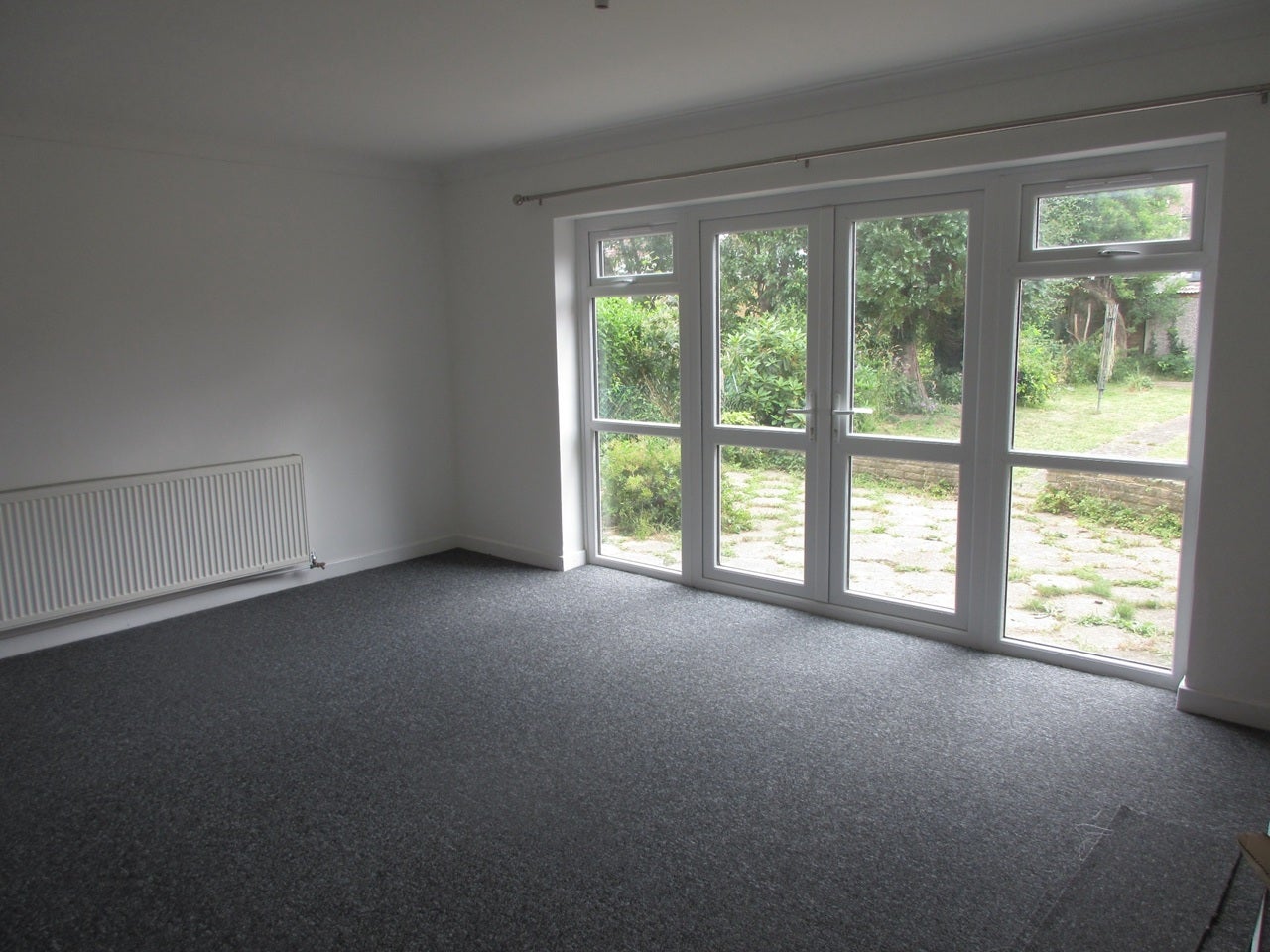House Beresford Gardens in Greater London
