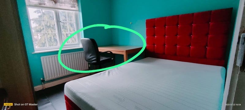 Room Foss Avenue in Greater London