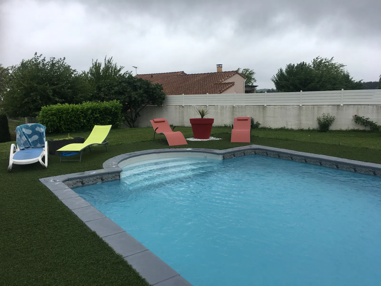House D 87 in Peyrole