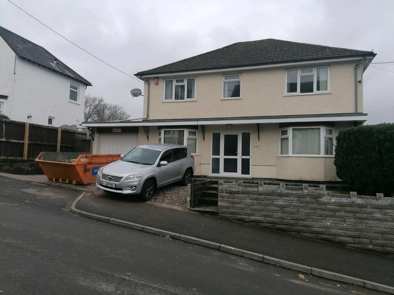 Room Mountain Road in Caerphilly
