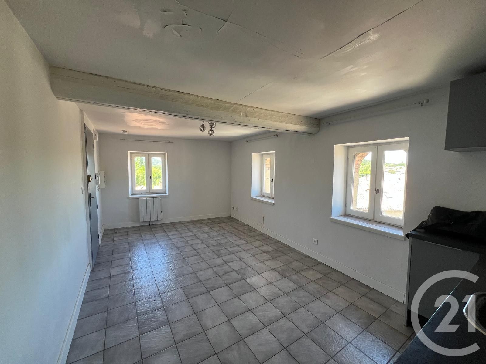 Flat Rue Bourbon in Quissac