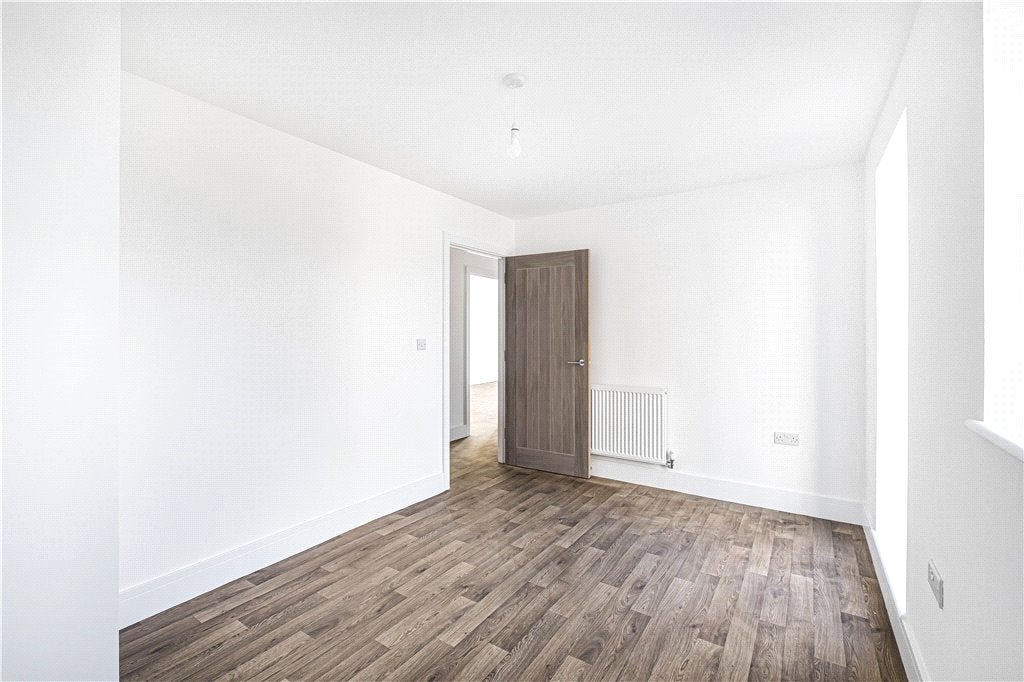Flat London Road in Greater London