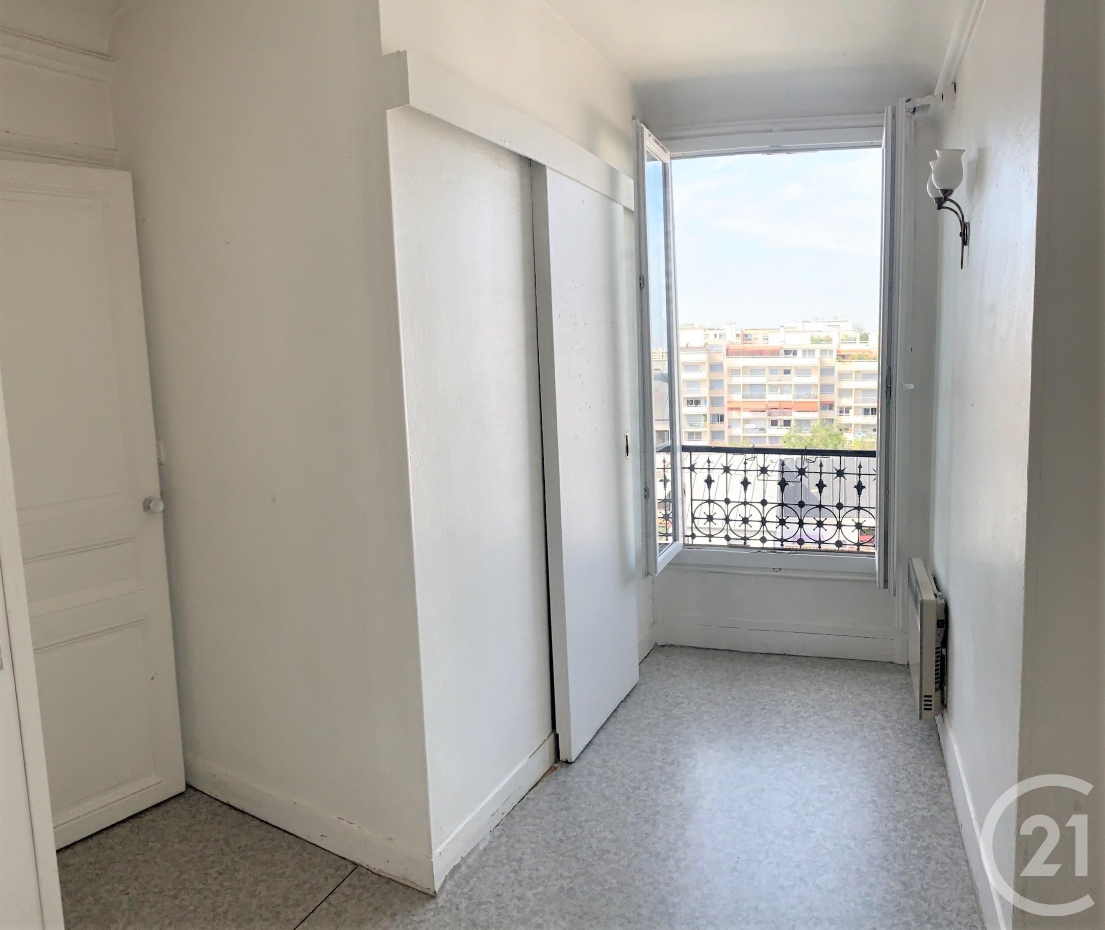 Appartement Boulevard Poniatowski à Paris