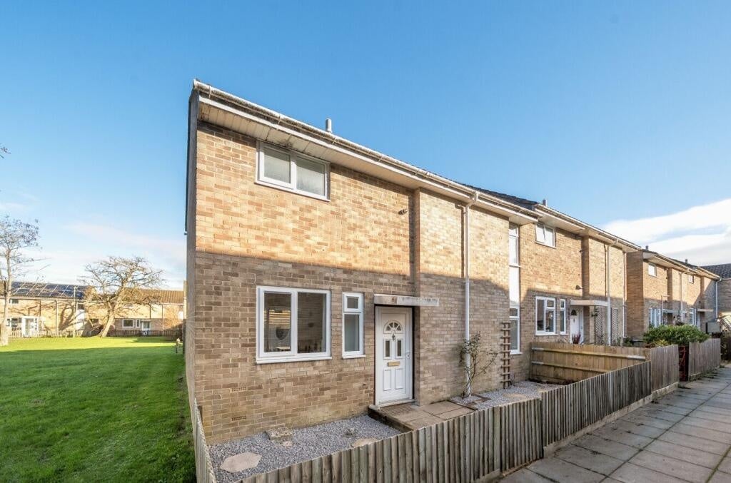 House Byng Walk in Test Valley