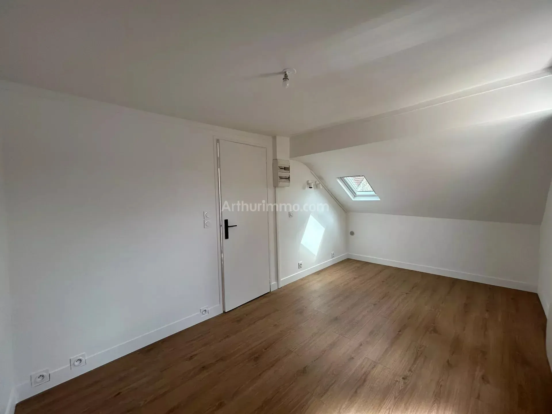 Appartement Avenue Paul Vaillant-Couturier à Paray-Vieille-Poste