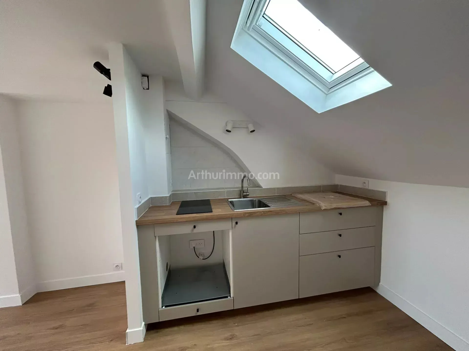 Appartement Avenue Paul Vaillant-Couturier à Paray-Vieille-Poste