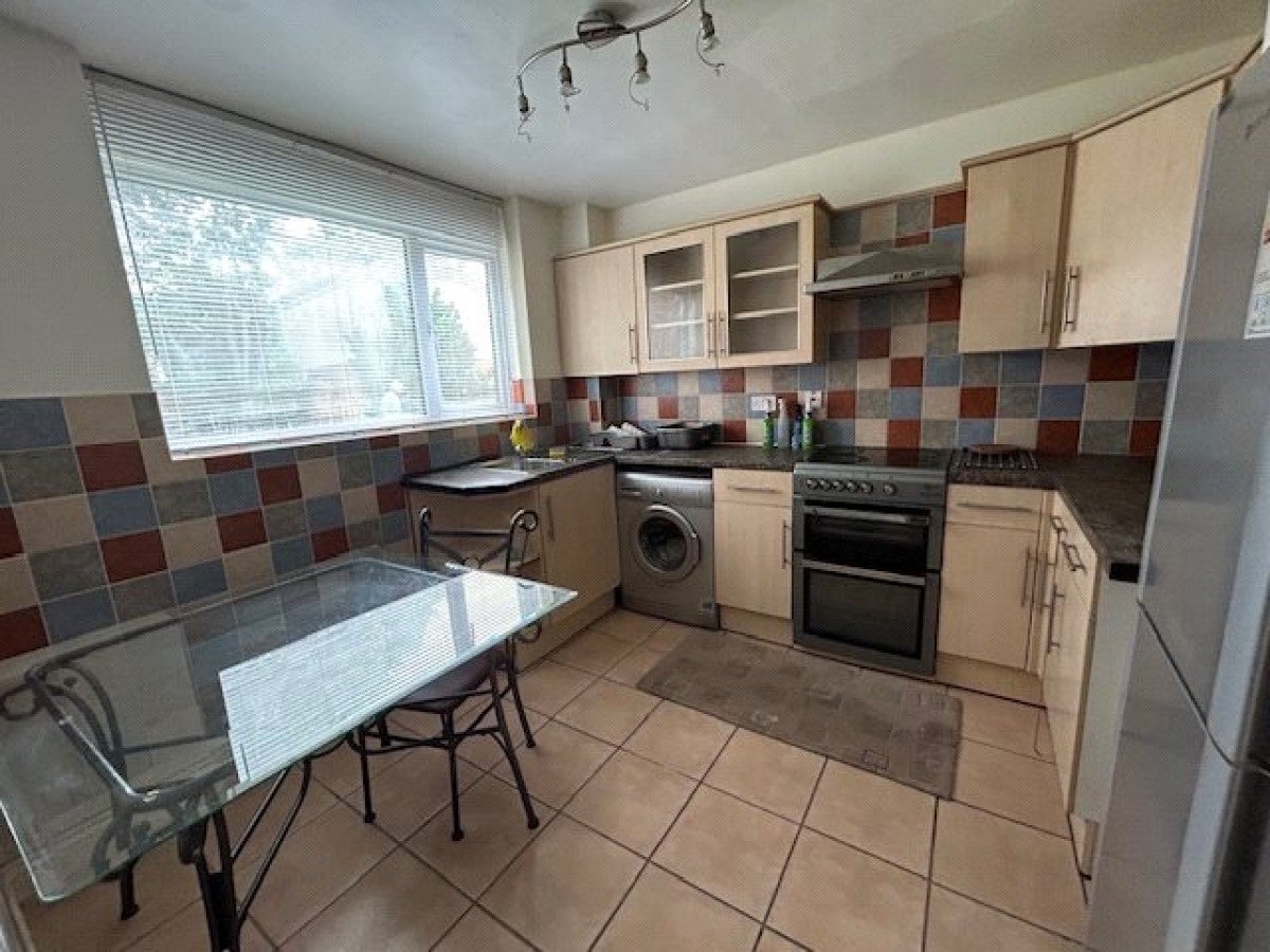 Flat Albany Road in Coventry