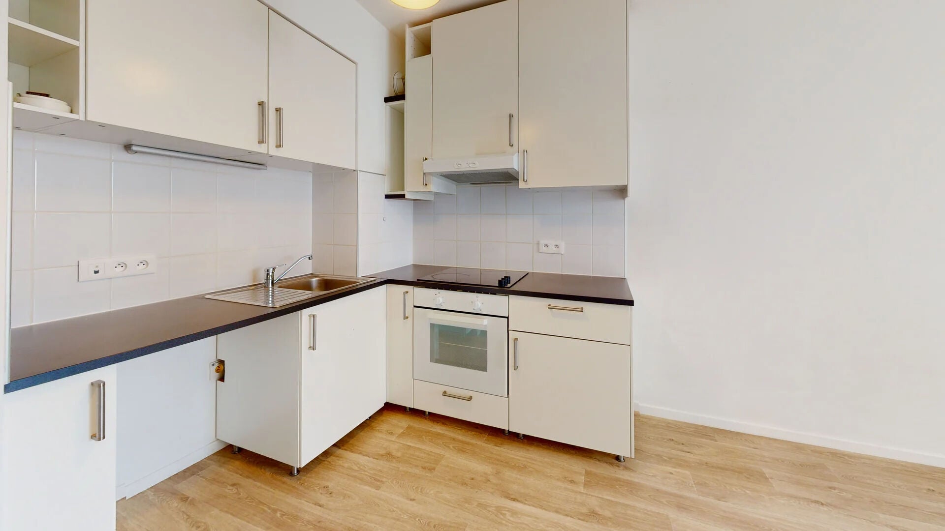 Flat Rue Colette Besson in Morangis