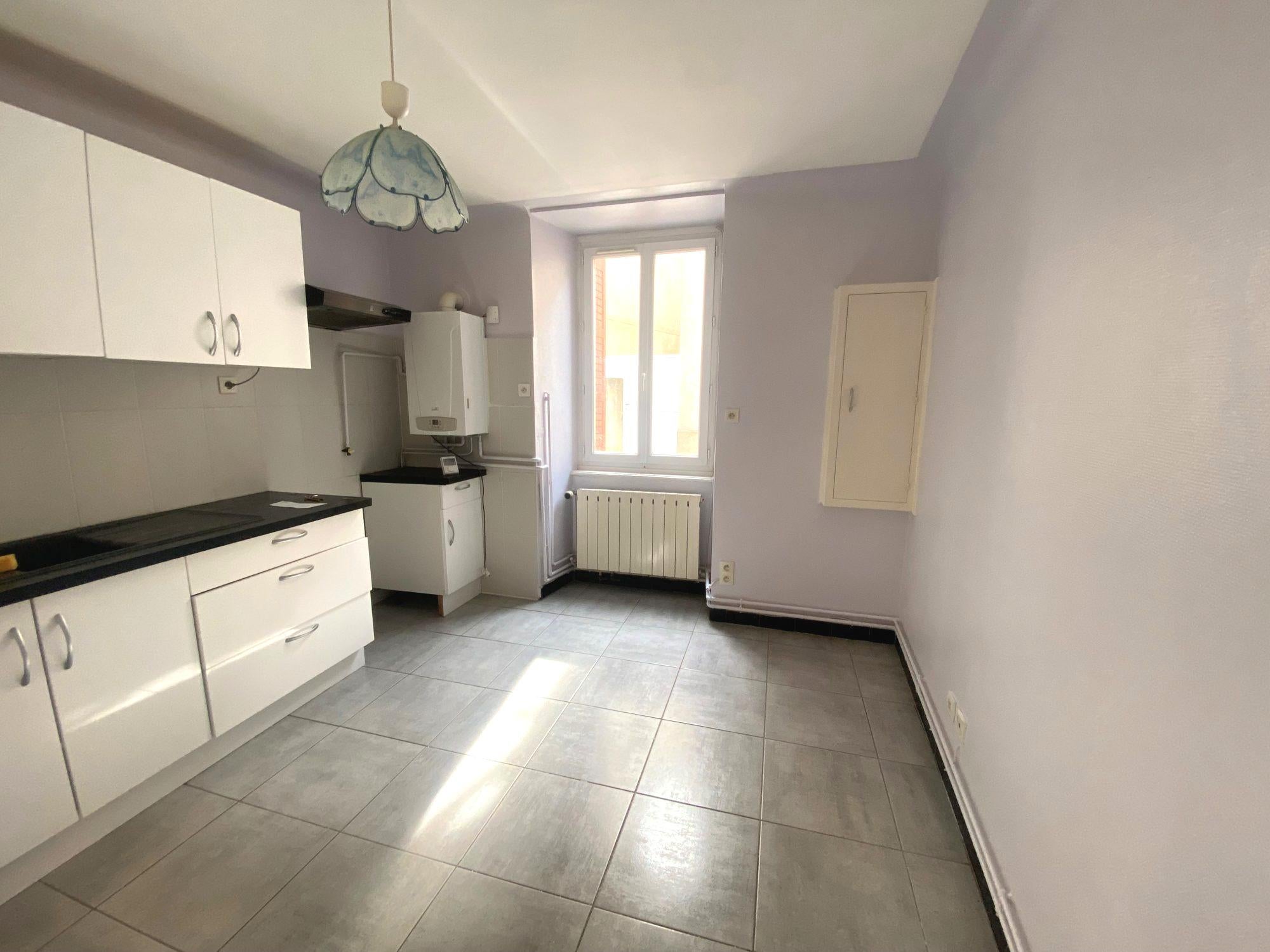 Appartement Rue Pasteur à Saint-Donat-sur-l'Herbasse