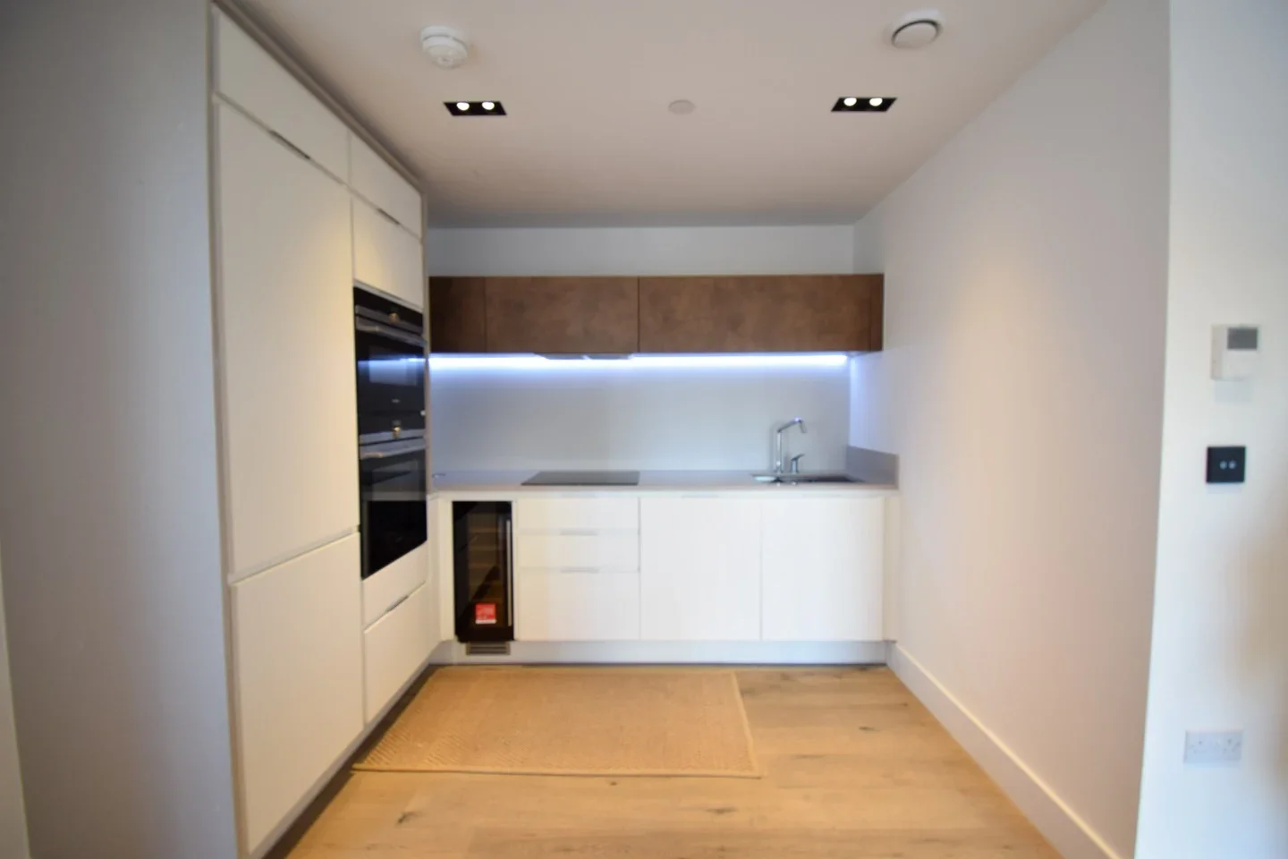 Flat Exchange Gardens in Greater London