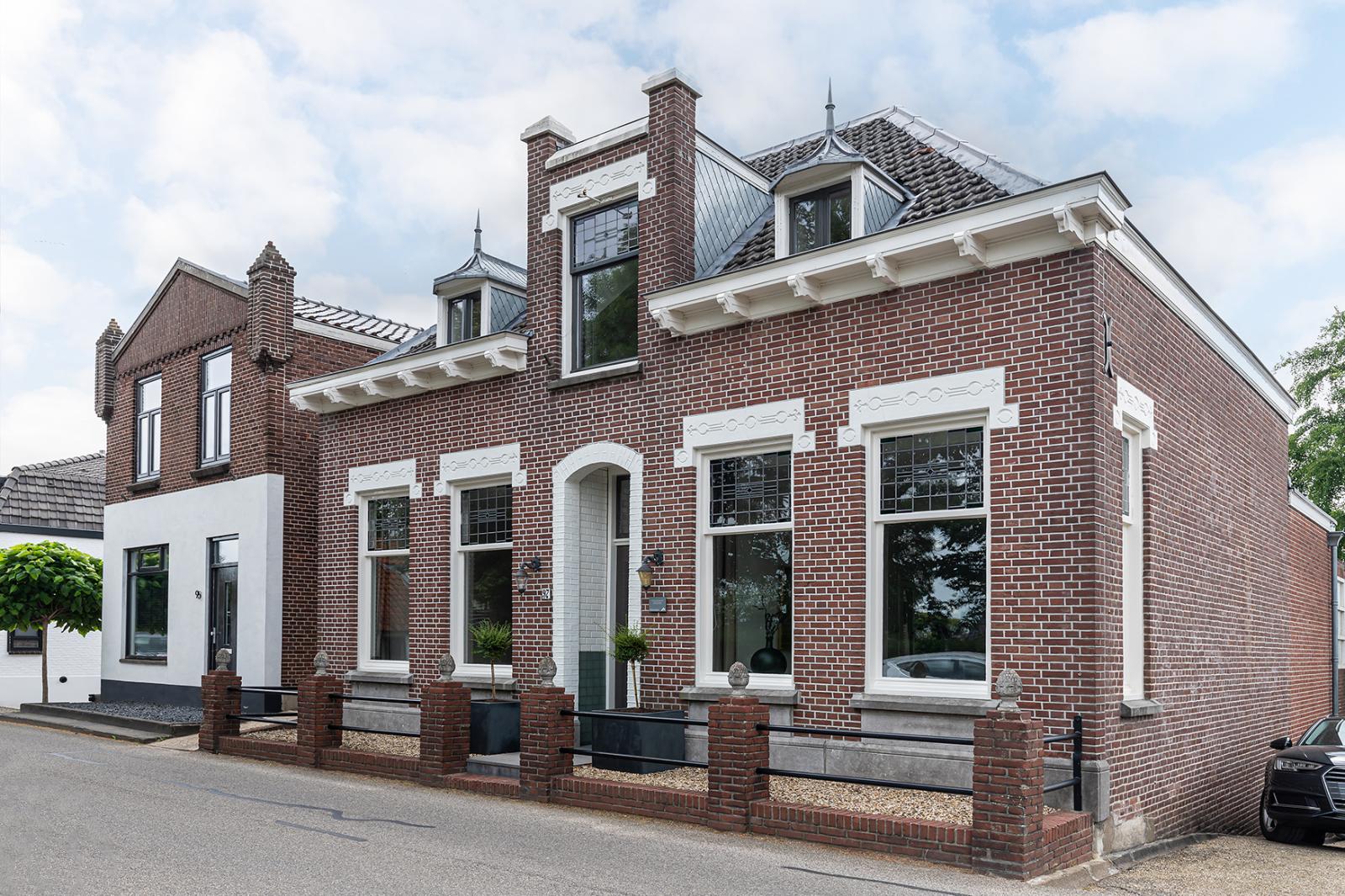 Huis Buitendams 97 in Hardinxveld-Giessendam