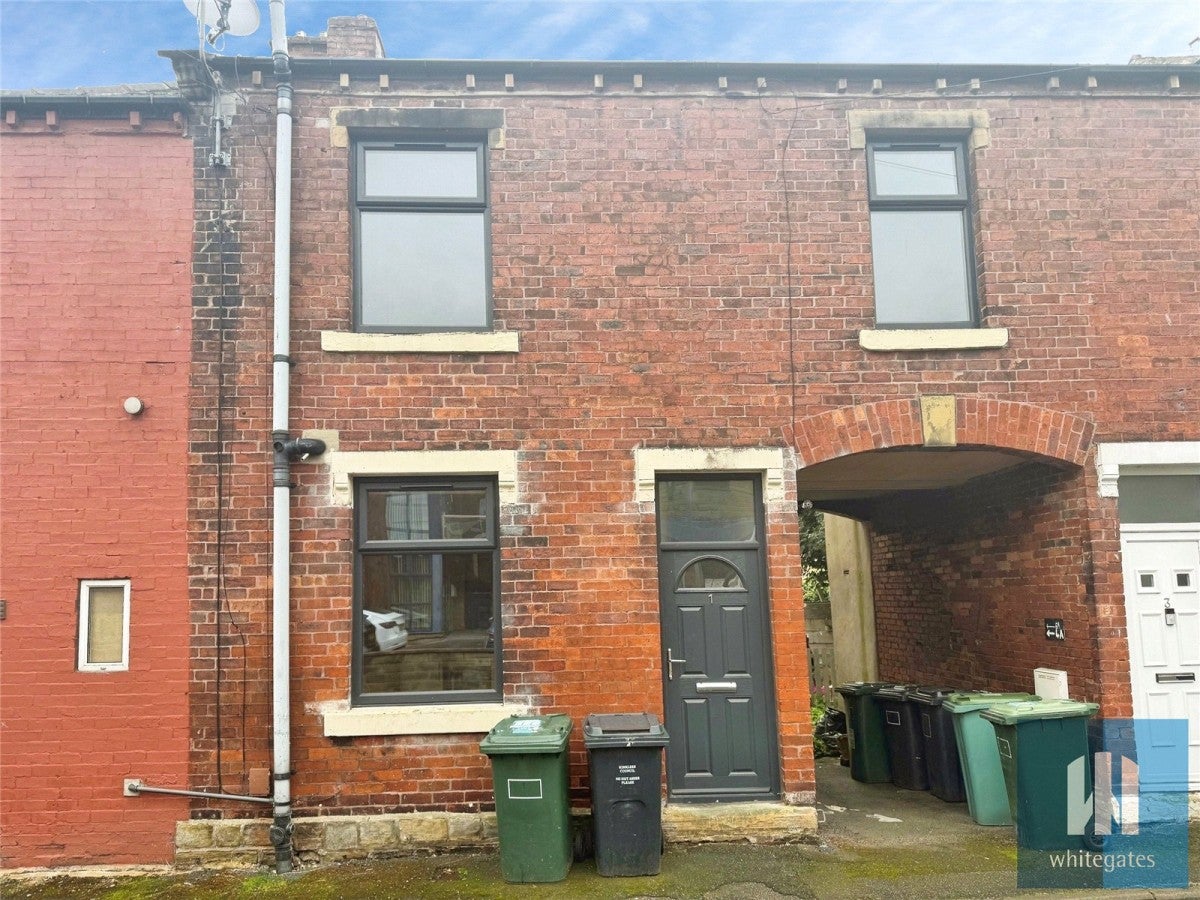 House Schofield Lane in Kirklees