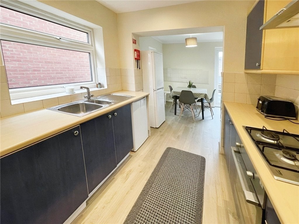 Flat Oakfields in Guildford