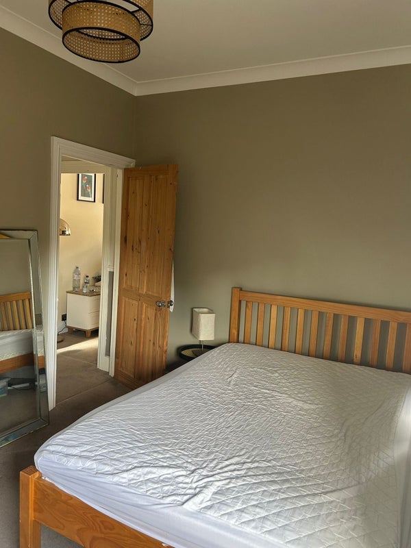 Room Winterstoke Road in Greater London