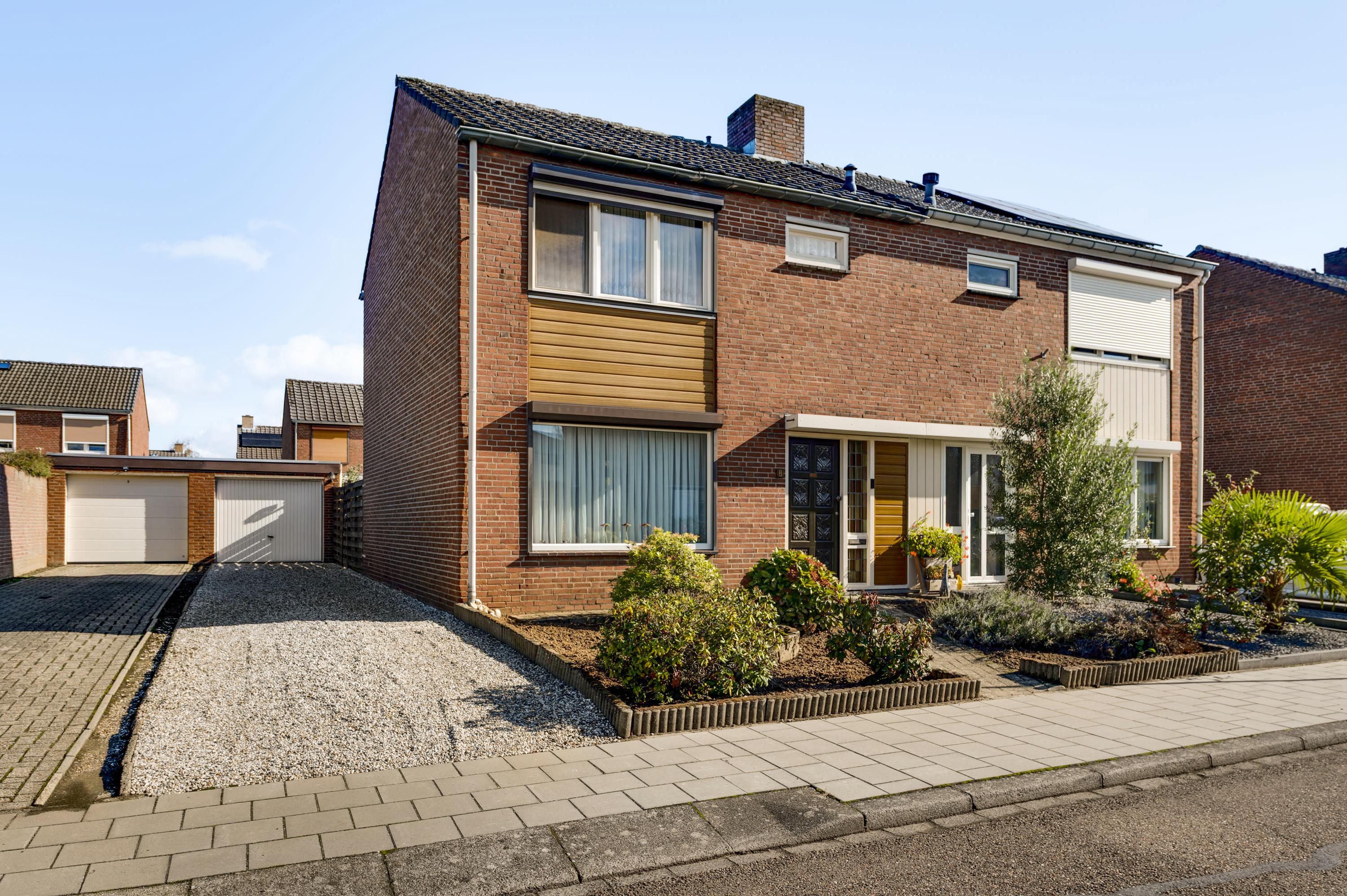Huis Broeckmeulenstraat 8 in Thorn