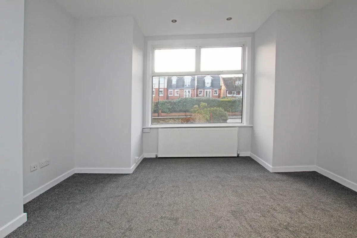 Flat Kingston Road in Greater London