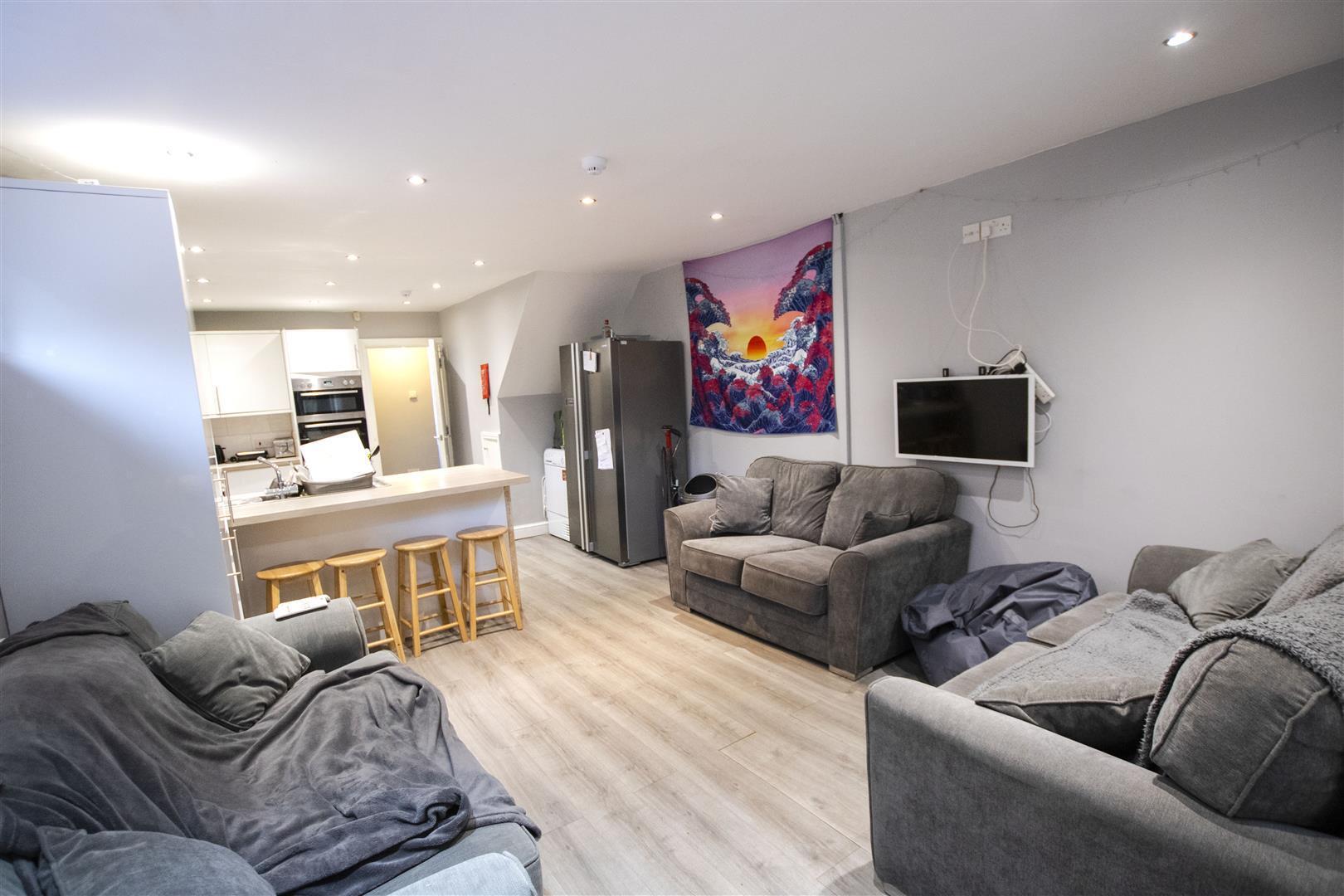Flat Heeley Road in Birmingham