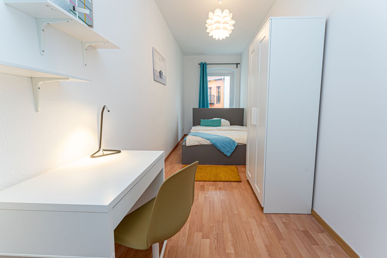 Zimmer Petersburger Straße in Berlin