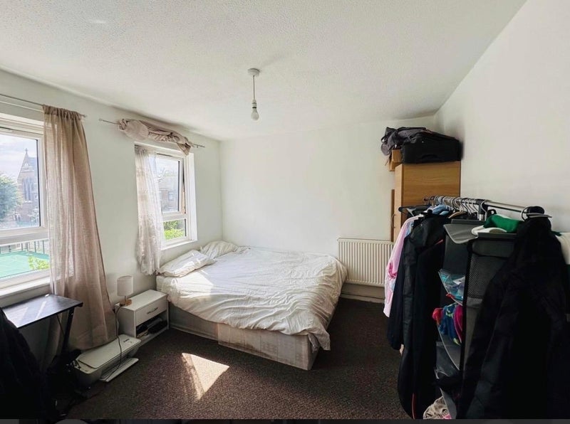 Room Carlisle Walk in Greater London