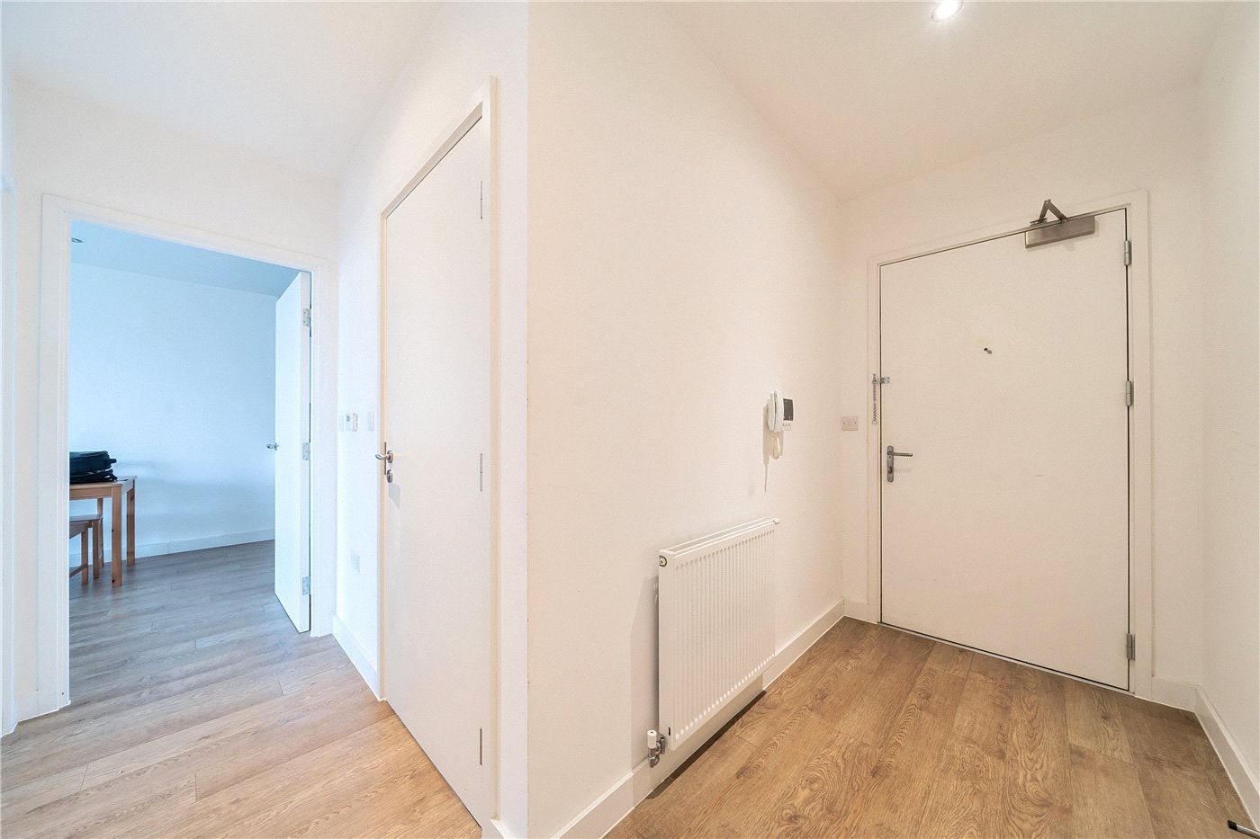 Flat Bolinder Way in Greater London