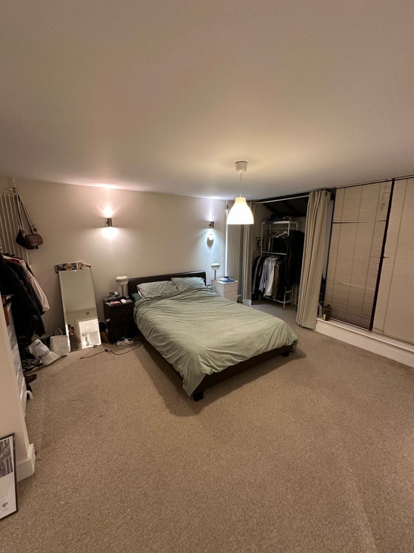 Room Eagle Works in Greater London